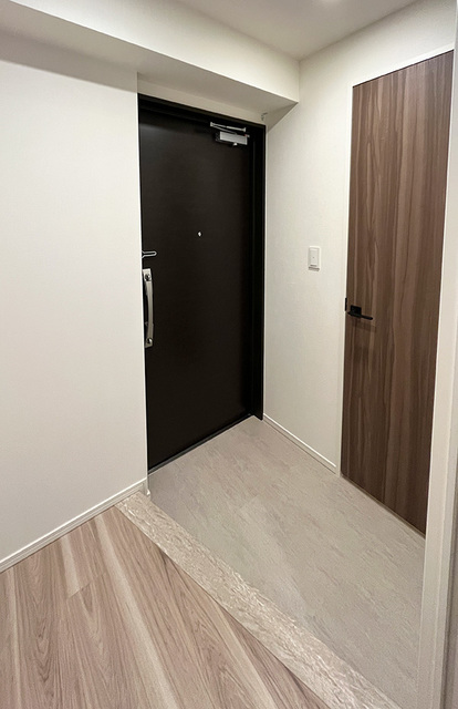 玄関　※写真は同タイプ住戸です。