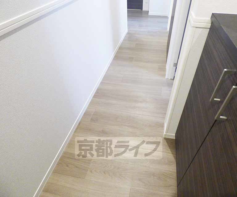 その他部屋・スペース　綺麗な廊下です。