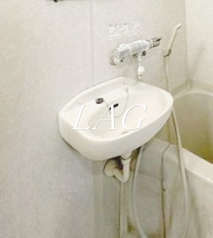 洗面設備　洗面台です。