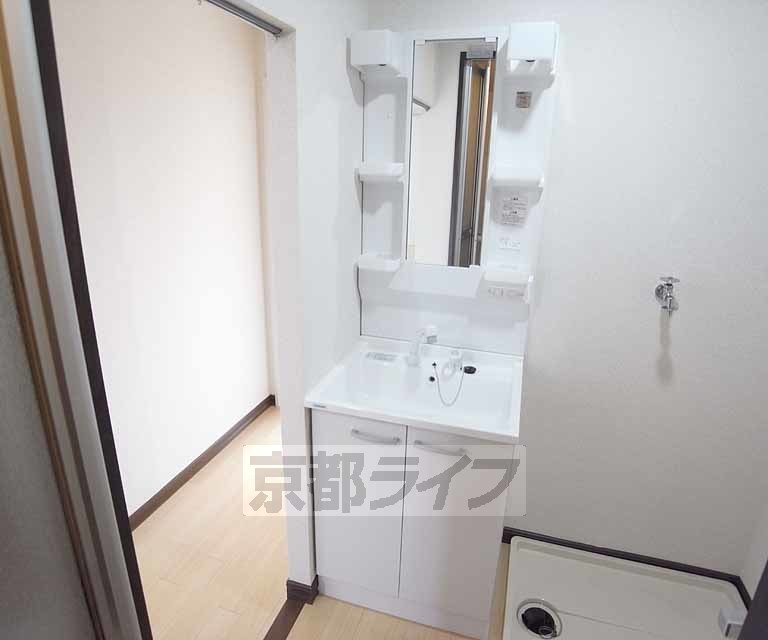 洗面設備　洗面台も新調しました！