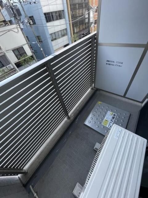 バルコニー　外からの目が気にならないバルコニーで洗濯物が干せます