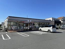 コンビニ　セブンイレブン東村山恩多町5丁目店（コンビニ）まで817m
