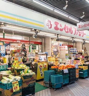 スーパー　エンゼルファミリー門前仲町店（スーパー）まで204m