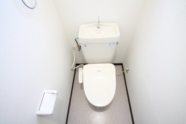 トイレ　ゆったりとした空間のトイレです