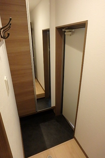 玄関　※参考写真