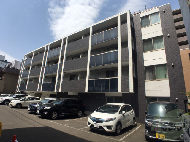建物外観　札幌市中央区南４条西「マグノリア」