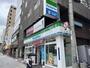 コンビニ　ファミリーマート 上本町西一丁目店（コンビニ）まで66m