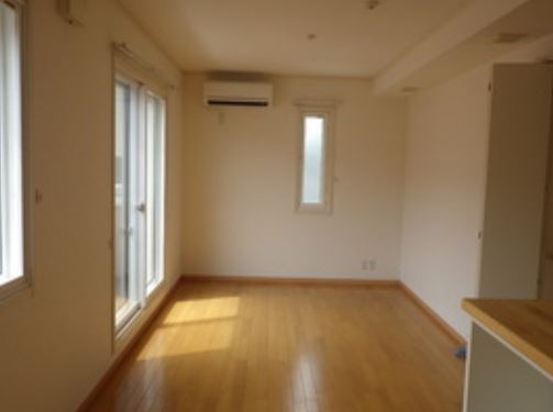 居室・リビング　※同物件、別部屋になります。