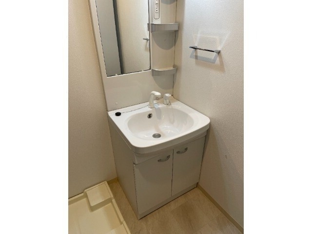洗面設備　使いやすいシャンプードレッサー♪