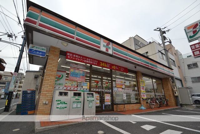 コンビニ　セブンイレブン（コンビニ）まで422m