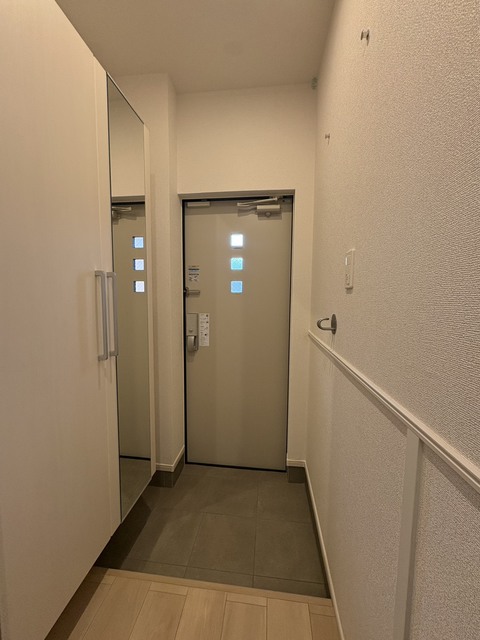 玄関　同施工会社参考写真です