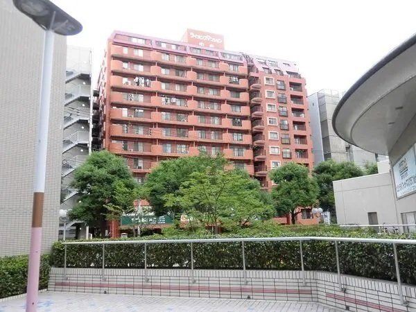 建物外観　西側外観