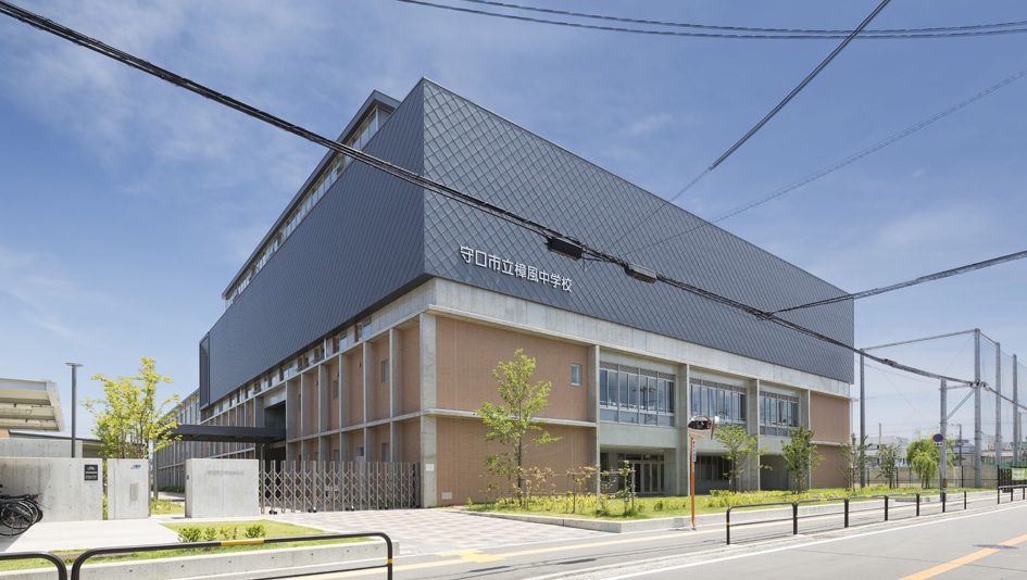 中学校　守口市立樟風中学校（中学校）まで739m