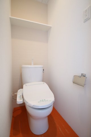トイレ　コンパクトで使いやすいトイレです