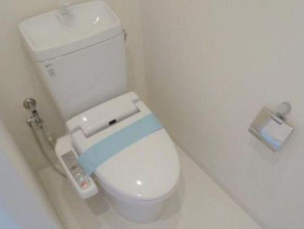 トイレ　別部屋参考写真