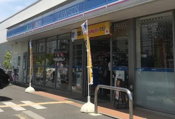 コンビニ　ローソン鴻巣中井店（コンビニ）まで760m
