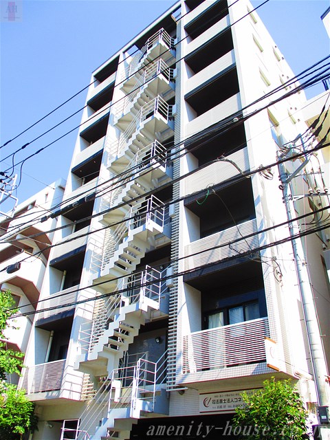 建物外観　●これが噂のデザイナーズマンション♪