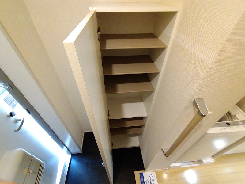 玄関　シューズボックス