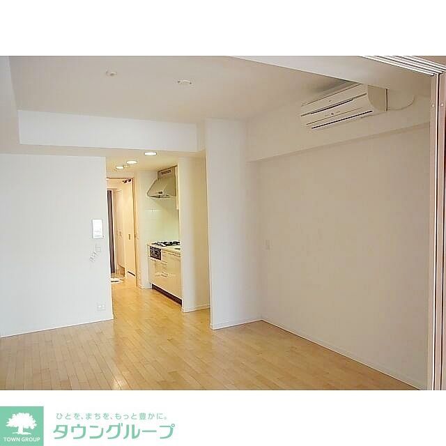 エスティメゾン豊洲レジデンスEの居間写真