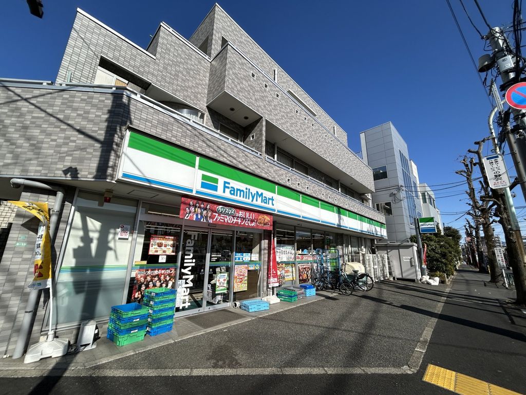 コンビニ　ファミリーマート柿の木坂店（コンビニ）まで160m