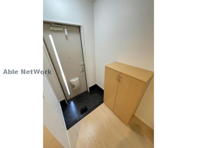 玄関　※同物件、別部屋の写真です