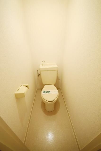 トイレ　★★窓のあるトイレです★★
