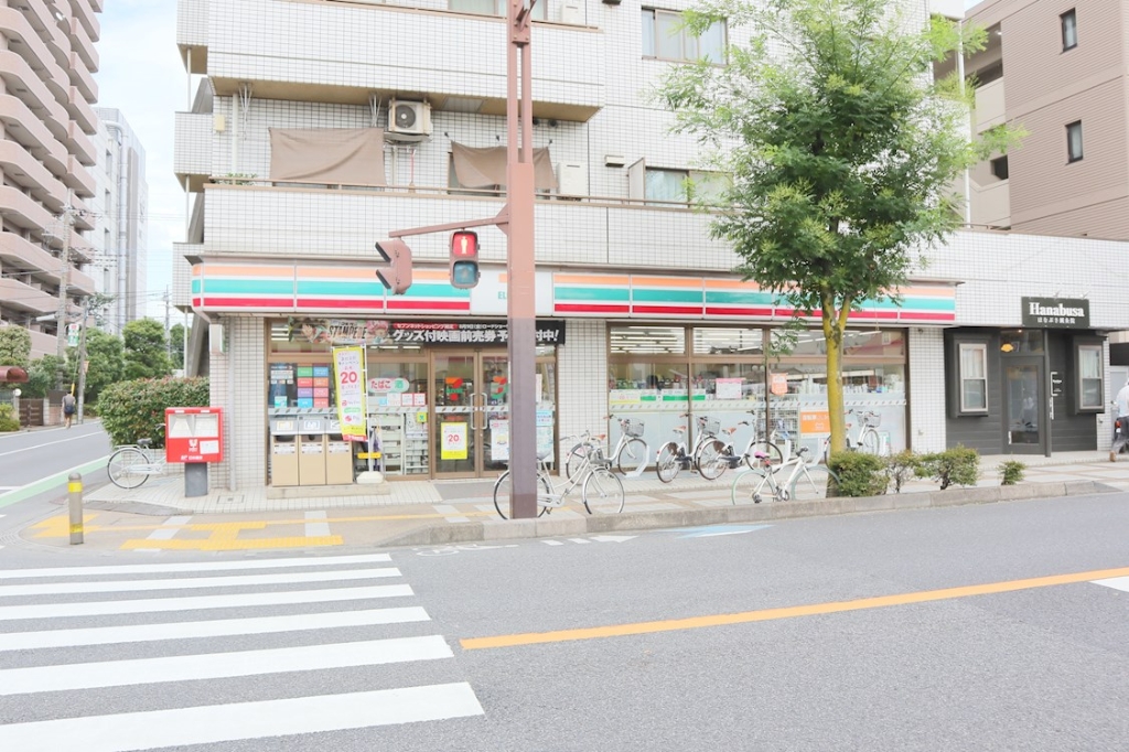 コンビニ　セブンイレブン 浦和常盤5丁目店（コンビニ）まで46m