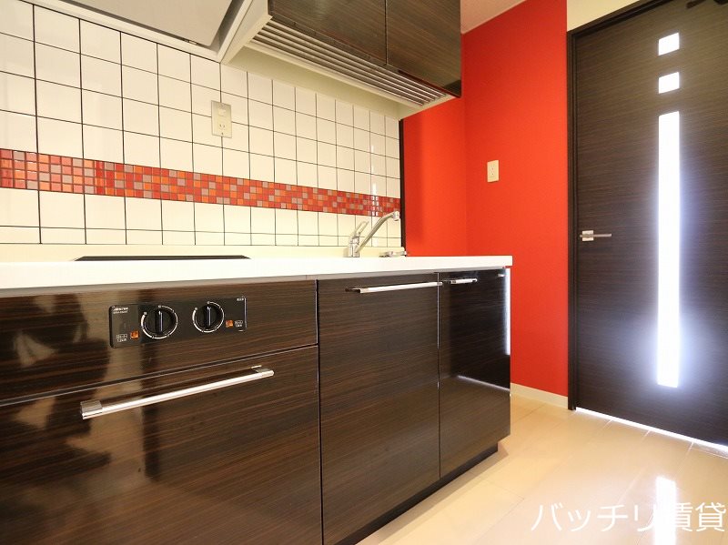 キッチン　※同マンション別部屋写真の為、現状優先。