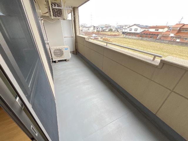 バルコニー　ベランダ