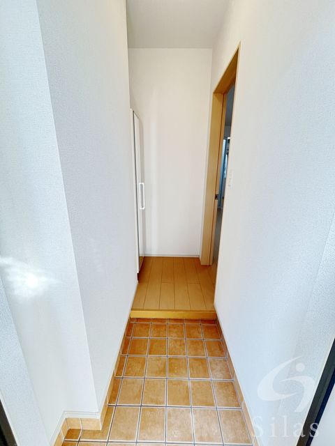 ロジェ白鷺の玄関写真