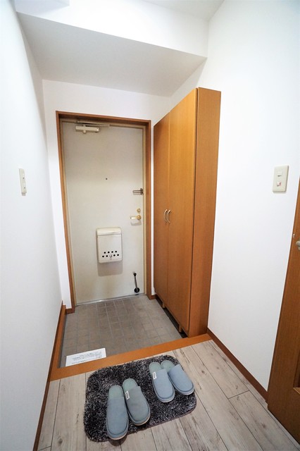 玄関　３階の参考写真です。