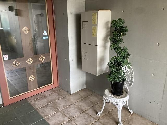 エントランス　★お問い合わせはタウンハウジングまで★