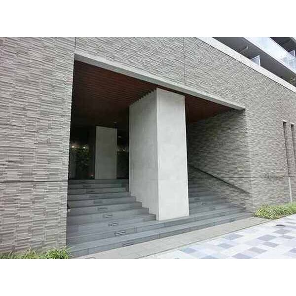 エントランス　建物の内部です