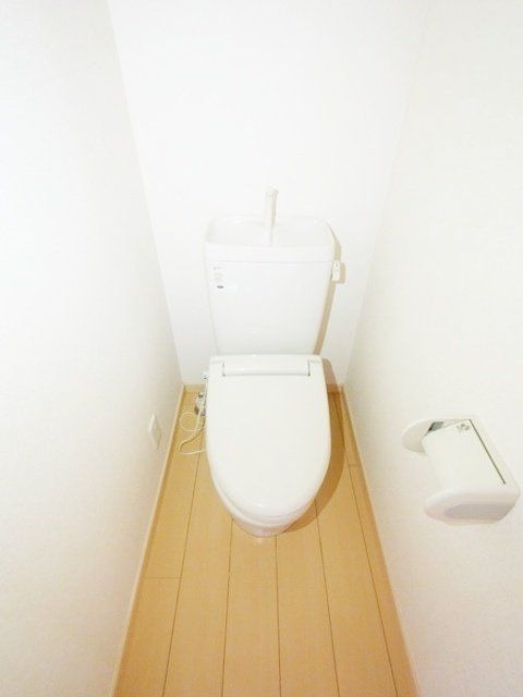 アザレ読売ランドB棟のトイレ写真