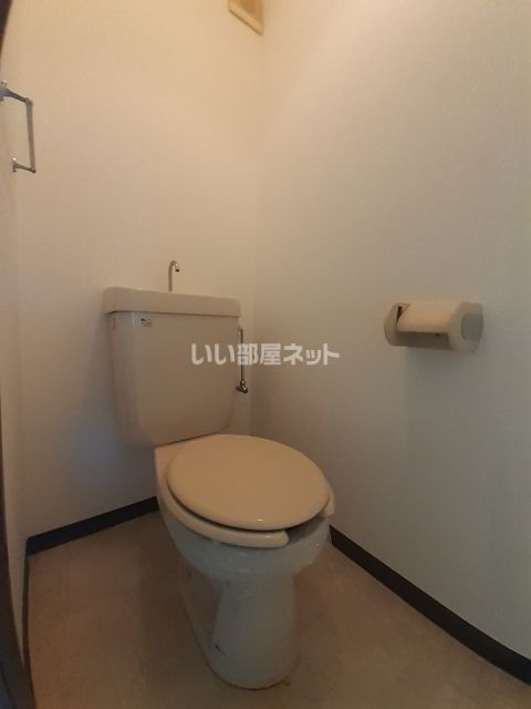 マンションCloverのトイレ写真