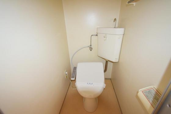トイレ　※他号室の写真です