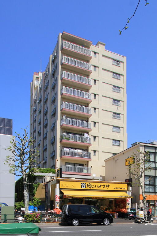 東京都中野区本町３（マンション）の賃貸物件の外観