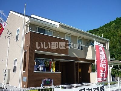 グリーンスプラウトＢの建物外観