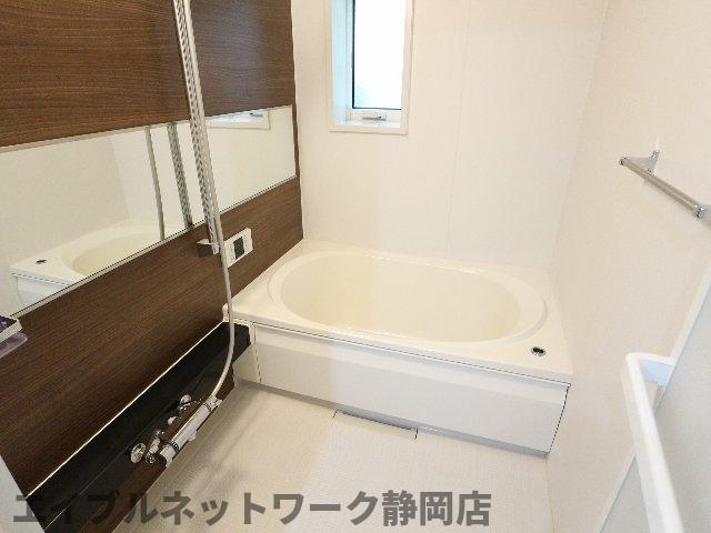 【静岡市葵区水落町のマンションのバス・シャワールーム】