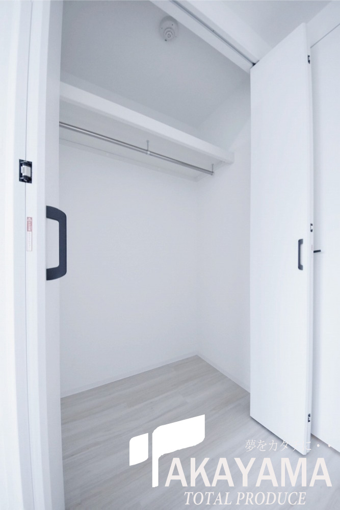 その他設備　収納、大容量のクローゼットでたっぷり収納できます★