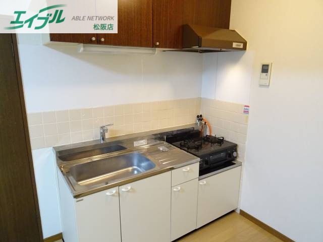 キッチン　同型参考写真