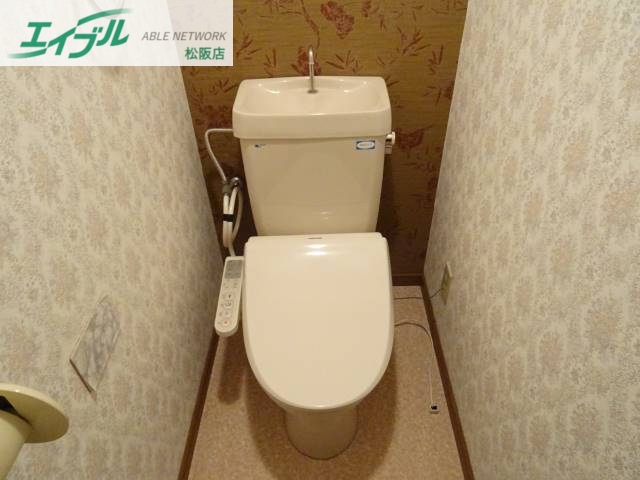 トイレ　同型参考写真