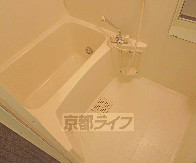 バス・シャワールーム　追い焚き機能付き・