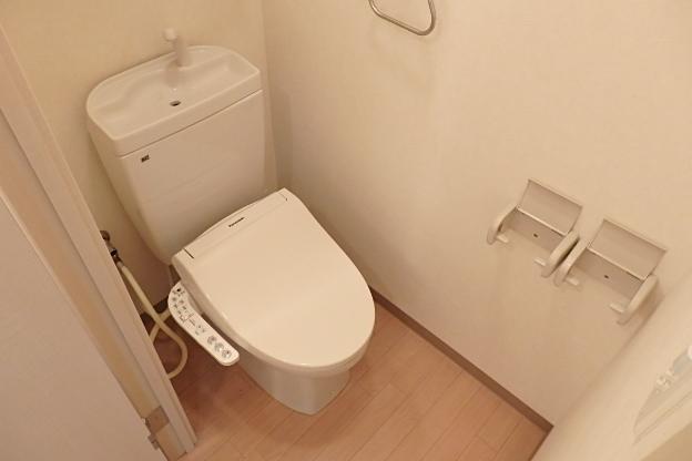 トイレ　シャワー付トイレ