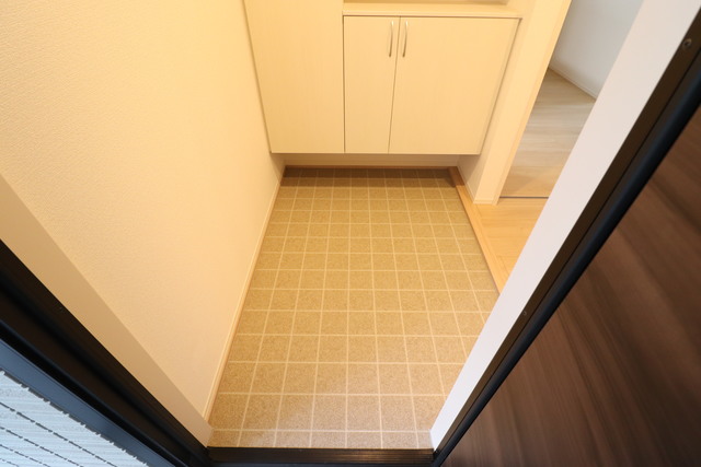 玄関　下駄箱付き　玄関