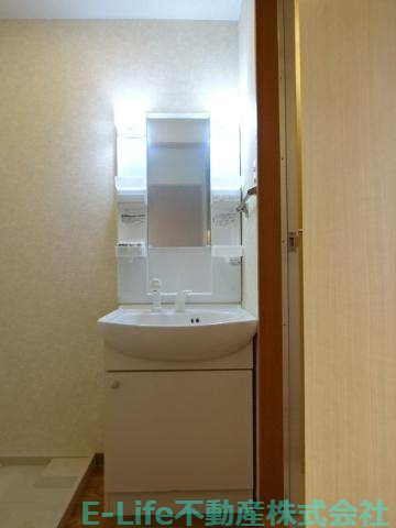 洗面設備　洗髪洗面化粧台