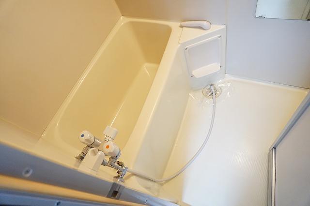 バス・シャワールーム　浴室