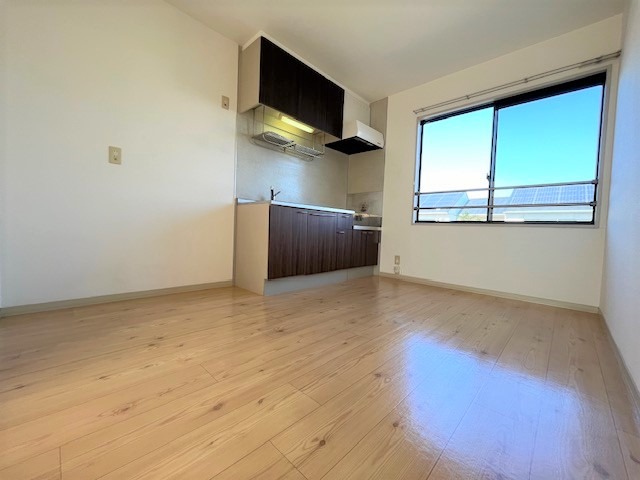 居室・リビング　別号室イメージ