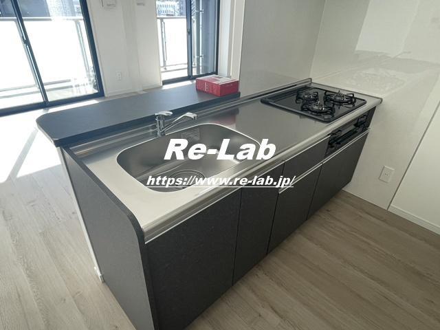 キッチン　※参考として他のお部屋の写真