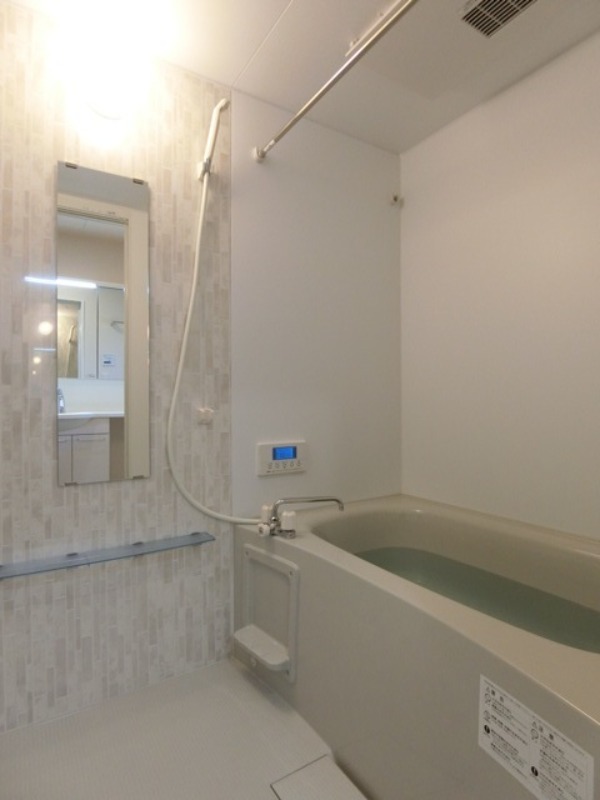 バス・シャワールーム　図面と現状に相違がある場合には現状を優先